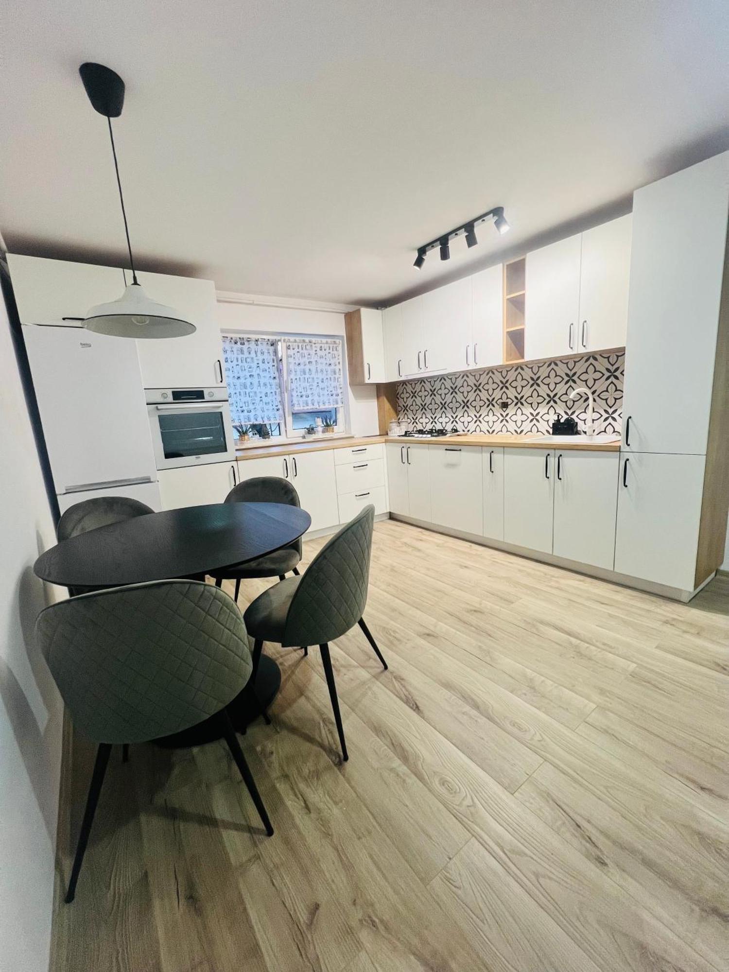 Apartament Orizont スチャヴァ エクステリア 写真