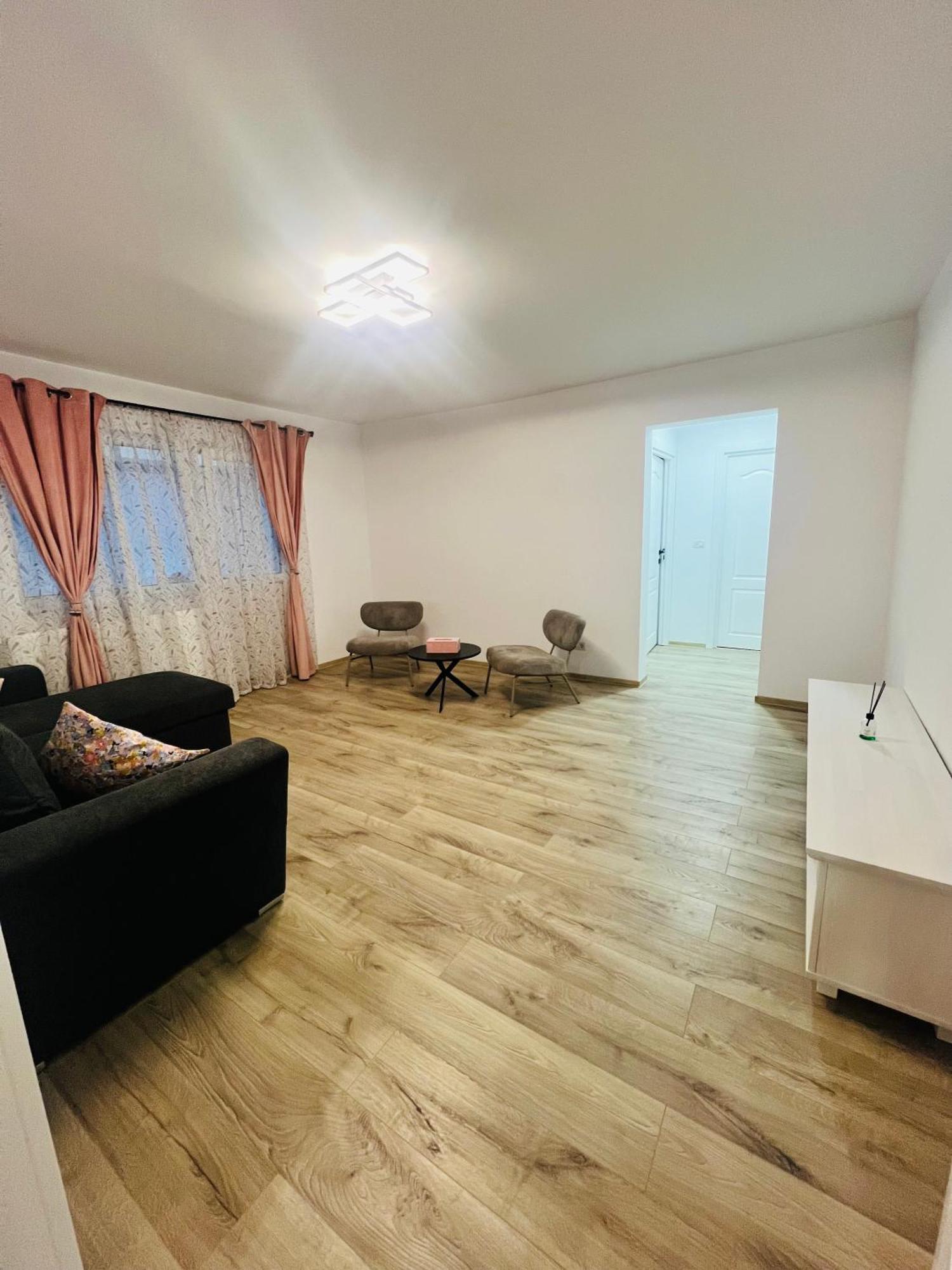 Apartament Orizont スチャヴァ エクステリア 写真